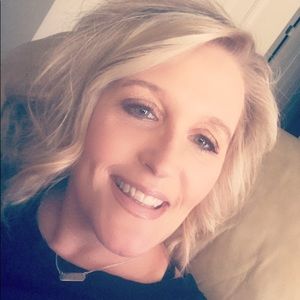 Meet your Posher, Kerri